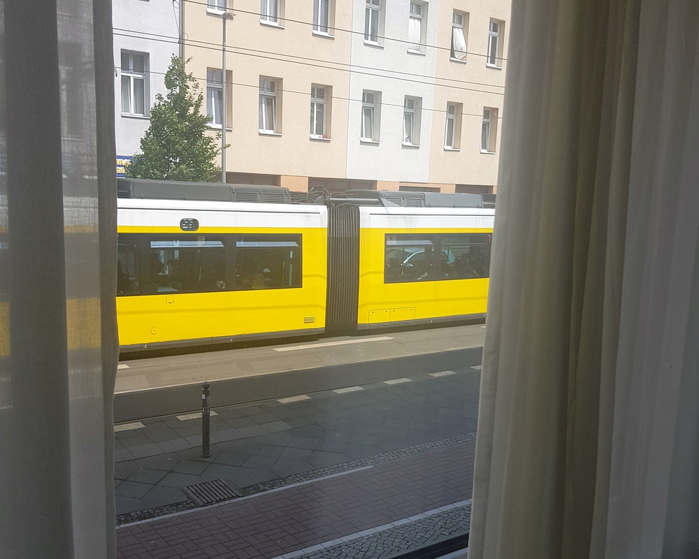 Blick aus dem Fenster - Super Saver Apartment, Serviced Apartments SPREEPOLIS Berlin